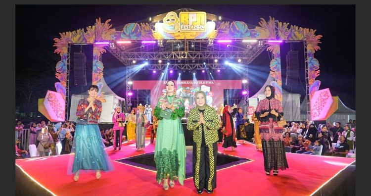 Dukung Kreatifitas Ekonomi dan Budaya Lokal, Kapolda Kaltim Hadiri Event Balikpapan Fest 2024