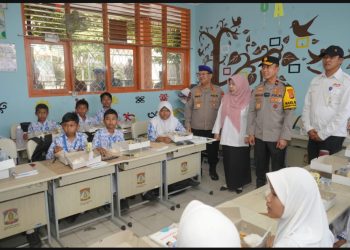 Dukung Penuh Program Asta Cita Presiden RI, Polda Kaltim Gelar Kegiatan Makan Bergizi Gratis di SDN 031 Balikpapan Utara