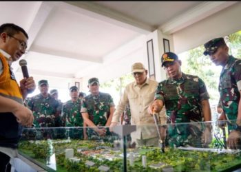 Wakasad Dampingi Menhan RI Tinjau Fasilitas Latihan Tempur