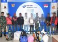 Satgas Pamtas Yonarmed 11 Kostrad Gagalkan Pengiriman 5 Orang Migran Ilegal di Nunukan