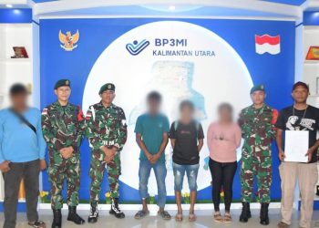 Satgas Pamtas Yonarmed 11 Kostrad Gagalkan Pengiriman CPMI Ilegal di Perbatasan RI-Malaysia
