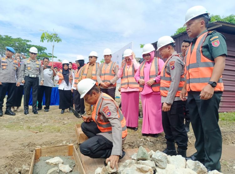 Dukung Program Asta Cita Presiden RI, Kapolda Kaltim Lakukan Ground Breaking Pembangunan SPPG Polda Kaltim di Kawasan Stal Kuda Balikpapan
