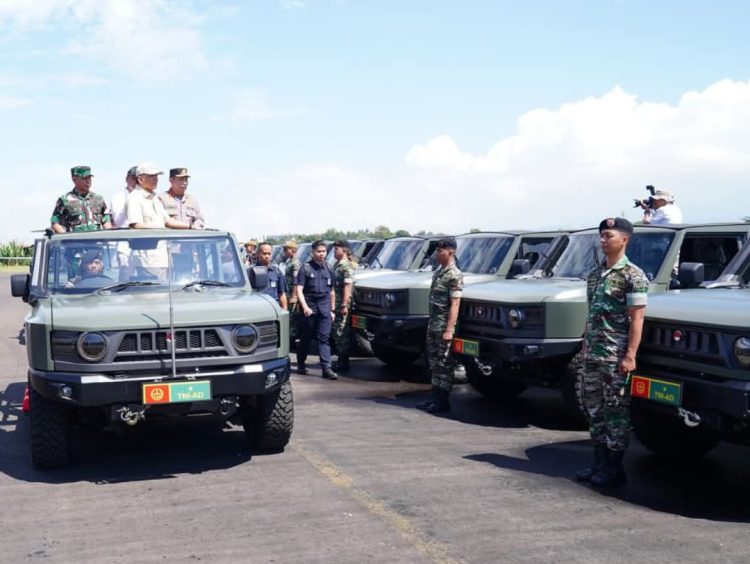 Panglima TNI Terima 650 Unit Ransus Maung dari Kemhan untuk Perkuat Pertahanan NKRI