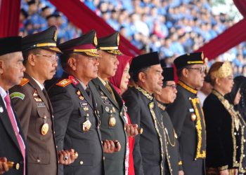 Kapolda Kaltim Hadiri Upacara HUT ke-80 Kemerdekaan RI di Stadion Gelora Kadrie Oening Samarinda