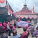 Polwan & Bhayangkari Kaltim Berbagi di Manggar Baru