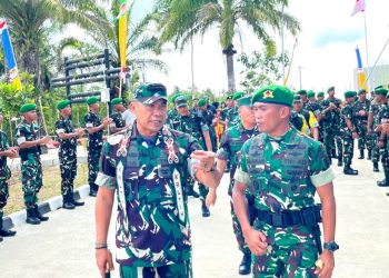 Dankodiklatad Tinjau Penerapan Doktrin di Yonif 826/BTB: Bekali Prajurit dengan Iman dan Takwa