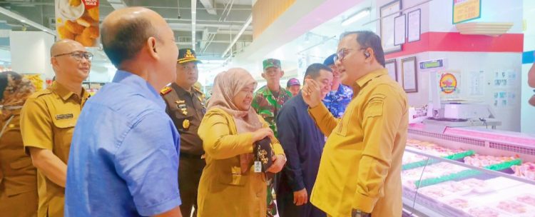 Jelang Nataru, Wawali Balikpapan Sidak Toko & Swalayan