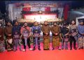 Polda Kaltim Bagikan Hadiah Umrah hingga Motor di Pagelaran Wayang Kulit