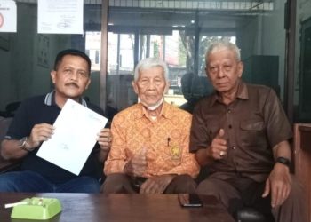 Bulan Penuh Berkah: Cerdas News dan IJOK Sapa Veteran serta Anak Yatim di Balikpapan