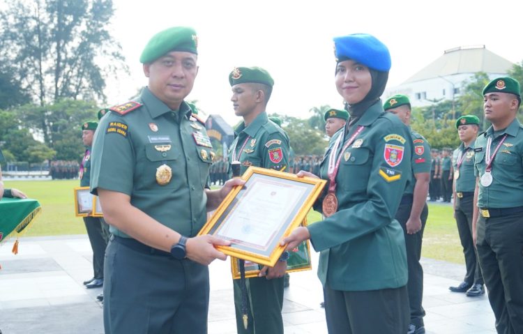 18 Prajurit Kodam VI/Mulawarman Raih Penghargaan dari Pangdam atas Prestasi di Tingkat Nasional