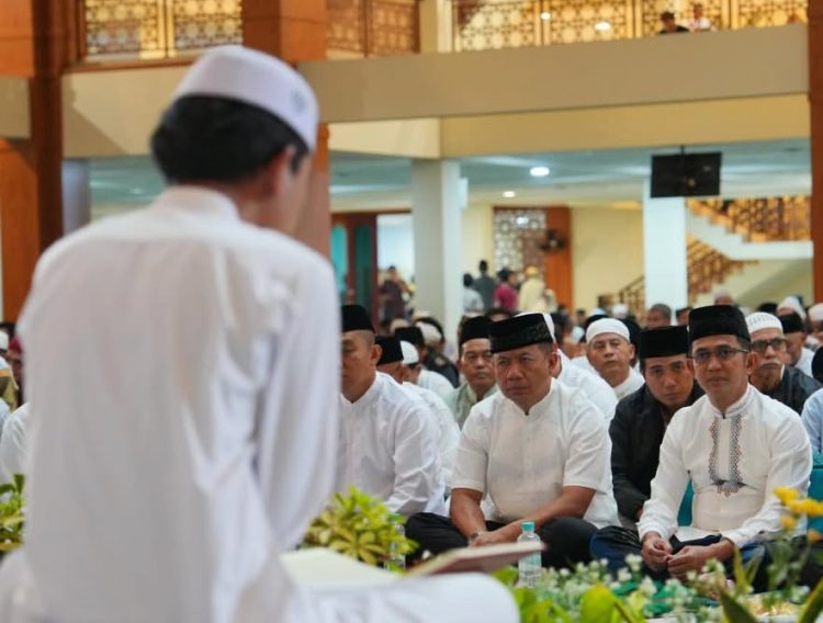 Pemkot Balikpapan Peringati Nuzulul Qur’an dalam Suasana Khidmat di Islamic Center