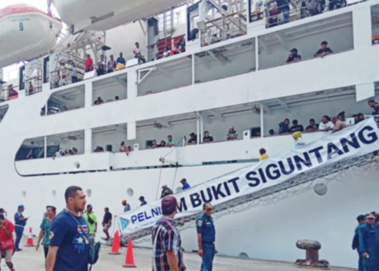 Puncak Arus Balik di Pelabuhan Semayang, Ribuan Penumpang dari Sulawesi dan Jawa Mulai Berdatangan