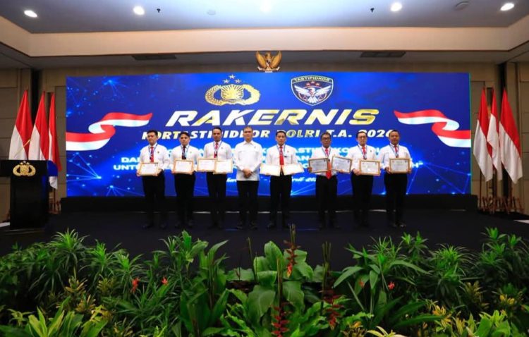 Ditreskrimsus Polda Kaltim Jadi Yang Terbaik Secara Nasional, Kapolda: Ini Komitmen Serius Kami Lawan Korupsi