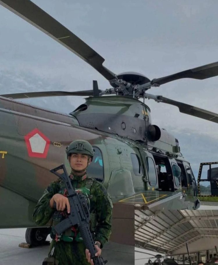 Prajurit TNI Asal Sintang Gugur di Papua, Praka Anumerta Apriyanus Dimakamkan dengan Upacara Militer
