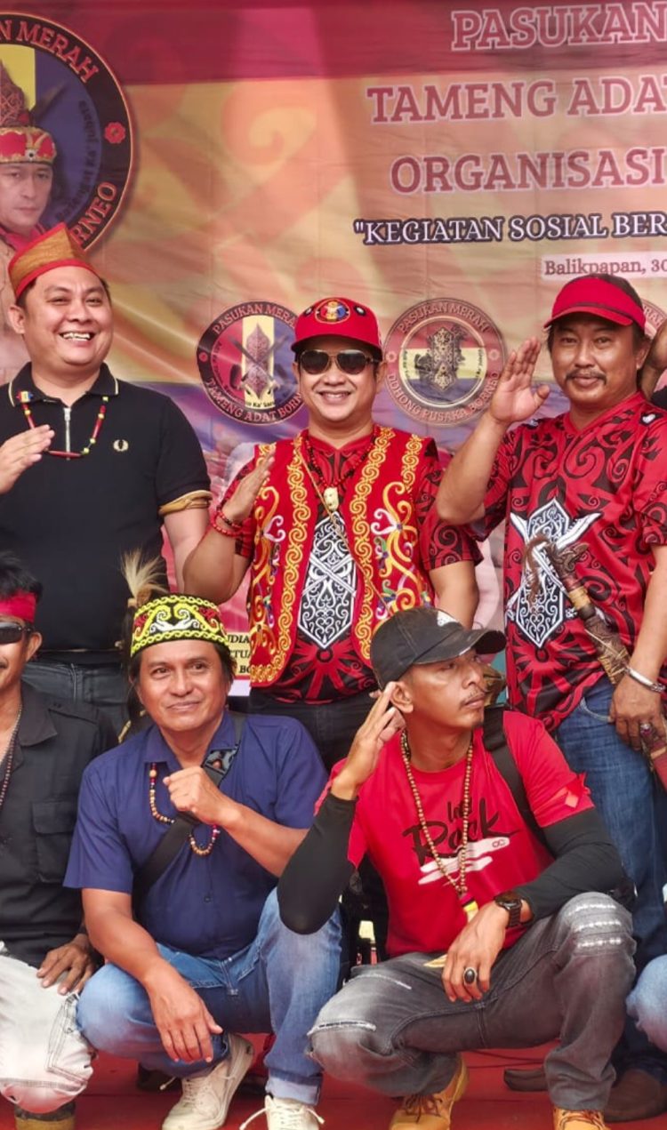 Peringati Hari Lahir Pancasila, Pasukan Merah Tameng Adat Borneo, Gelar Bhakti Sosial & Halal Bihalal