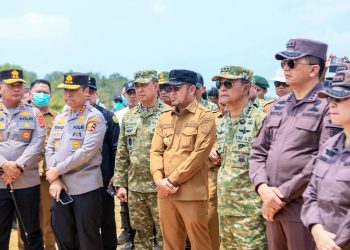 Satgas PKH Pasang Plang di Lahan PT Singlurus Pratama, Tegaskan Kedaulatan Negara