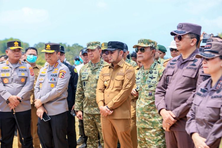 Satgas PKH Pasang Plang di Lahan PT Singlurus Pratama, Tegaskan Kedaulatan Negara