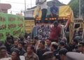 Ratusan Truk Blokir Jalan Kesuma Bangsa, Sopir Samarinda Tolak Aturan Kupon Subsidi