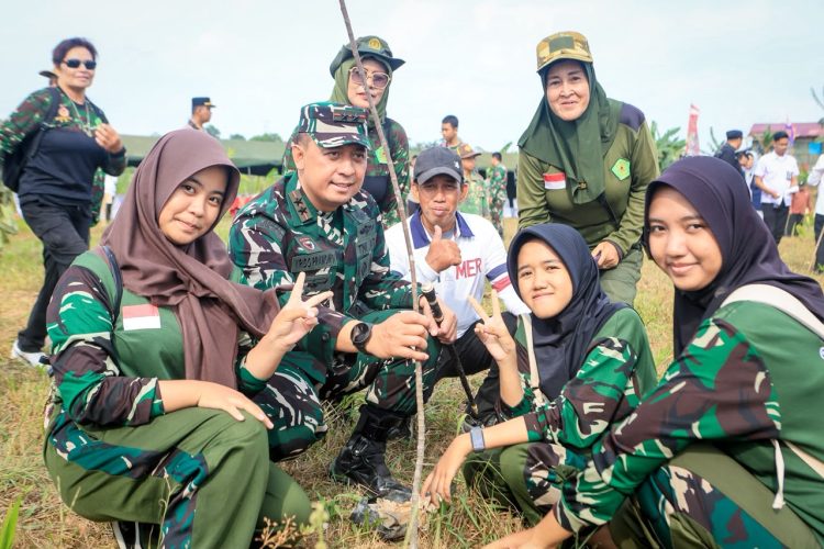 HUT ke-81 TNI, Kodam VI/Mlw Tanam 277 Ribu Pohon Serentak